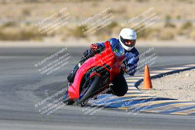 media/Jan-09-2022-SoCal Trackdays (Sun) [[2b1fec8404]]/Turn 11 (935am)/